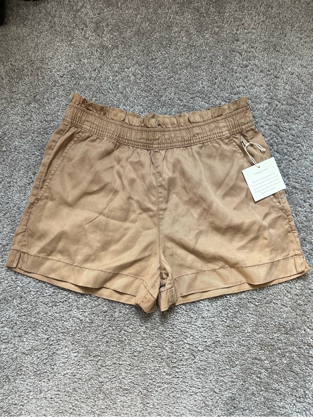Relaxed Elastic-Waist Women’s Shorts - Tan
